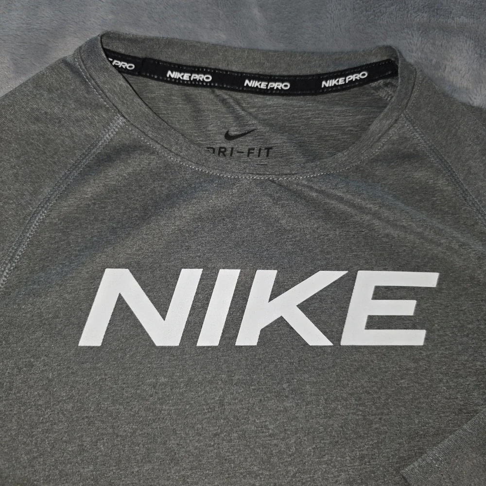 Nike Dri Fit Boys Pro‎ Logo Graphic Shirt Long Sleeve Youth Size XS X-Small